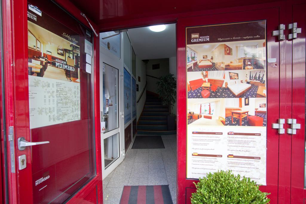 Hotel Penzion Gremium Bratislava Exterior foto